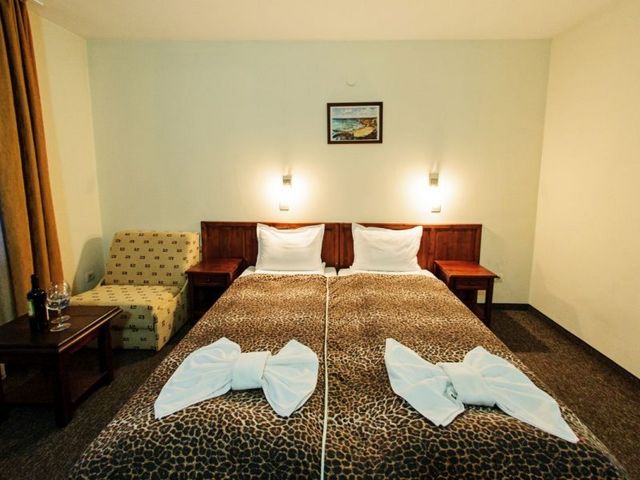 Dumanov Hotel & Tavern - Double/twin room